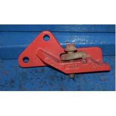 ISX CUMMINS FRONT ENGINE BRACKET P/N 3103596 WITH BOLTS LOW SHIPPING < -> 5975