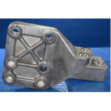 VOLVO ISX CUMMINS RH REAR ENGINE MOUNT 20378380 NO CORE ->> 7371