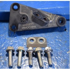 PACCAR MX13 ENGINE BRACKET & BOLTS 1828543 NO CORE LOW SHIPPING --> 8855